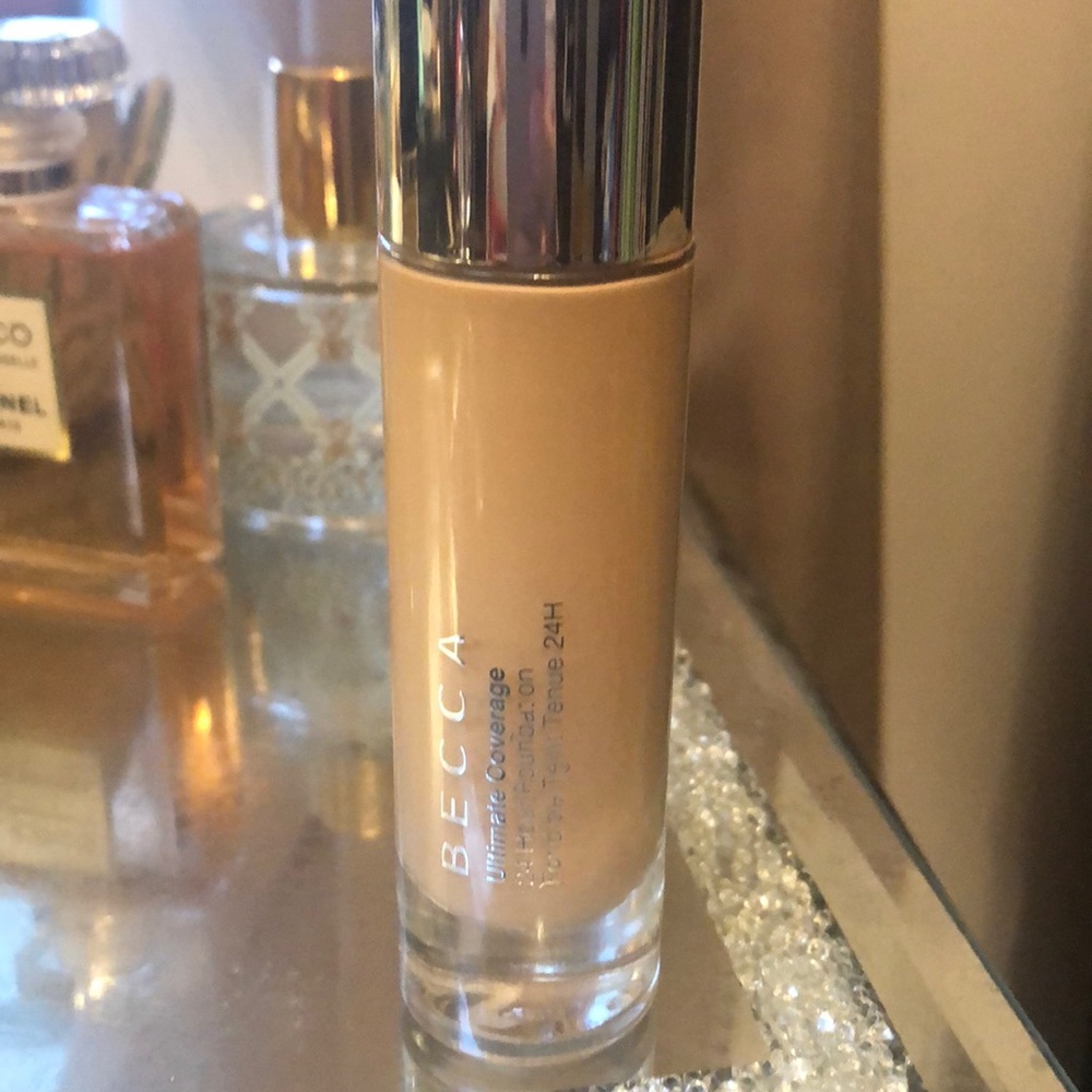 Becca foundation in Olive